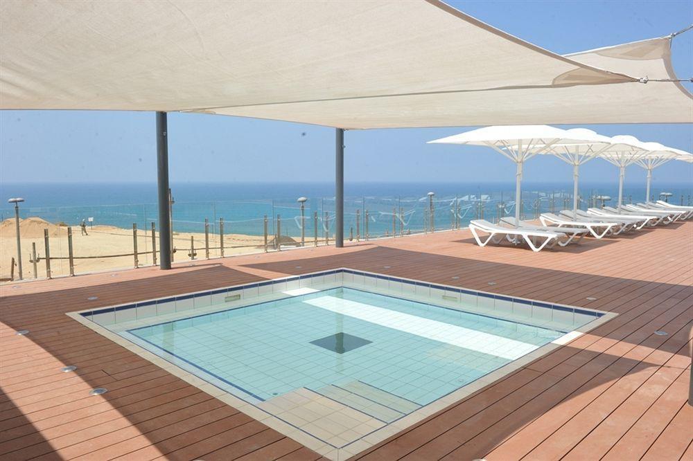 Island Luxurious Suites Hotel And Spa Netanya Exterior photo