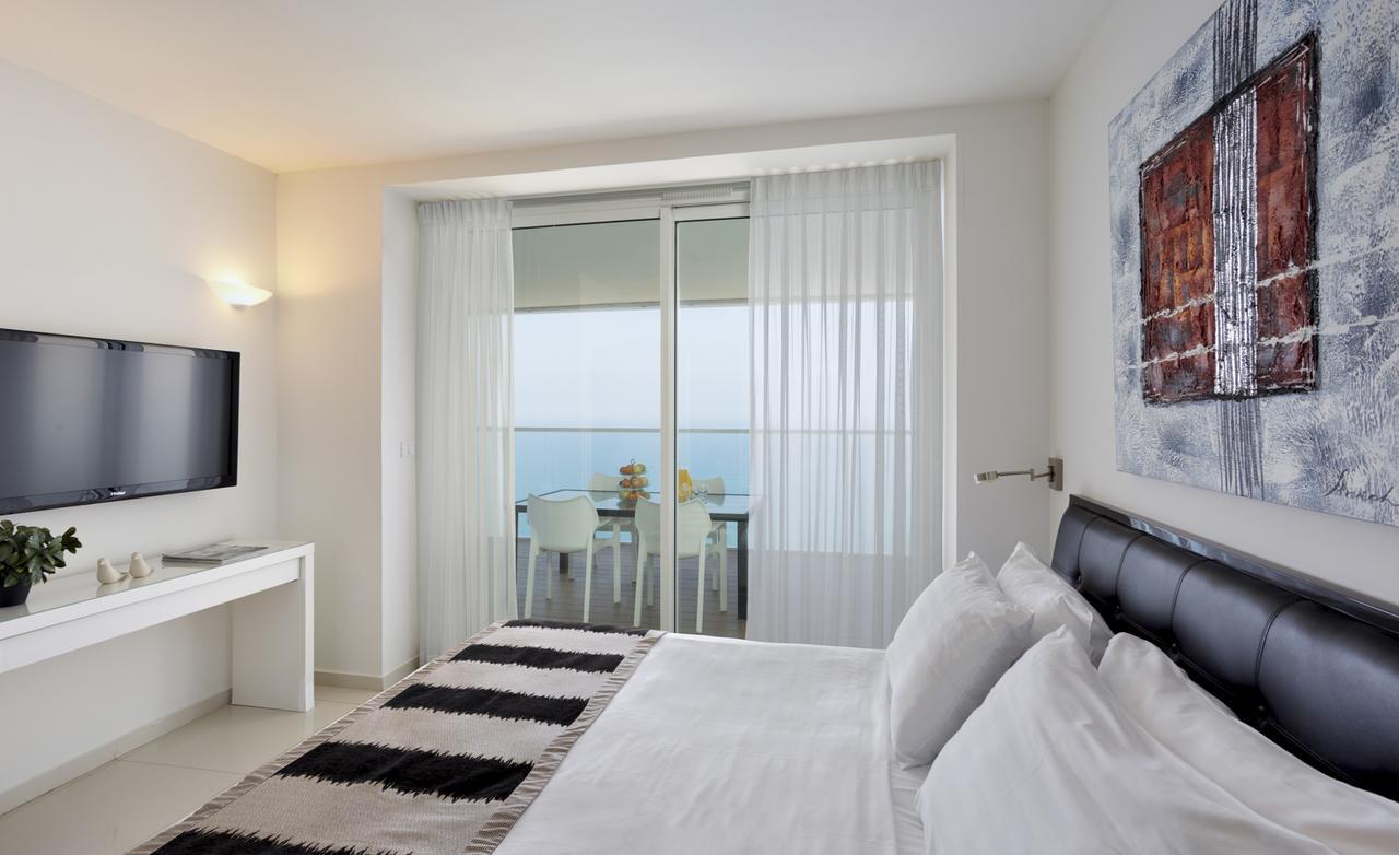 Island Luxurious Suites Hotel And Spa Netanya Exterior photo