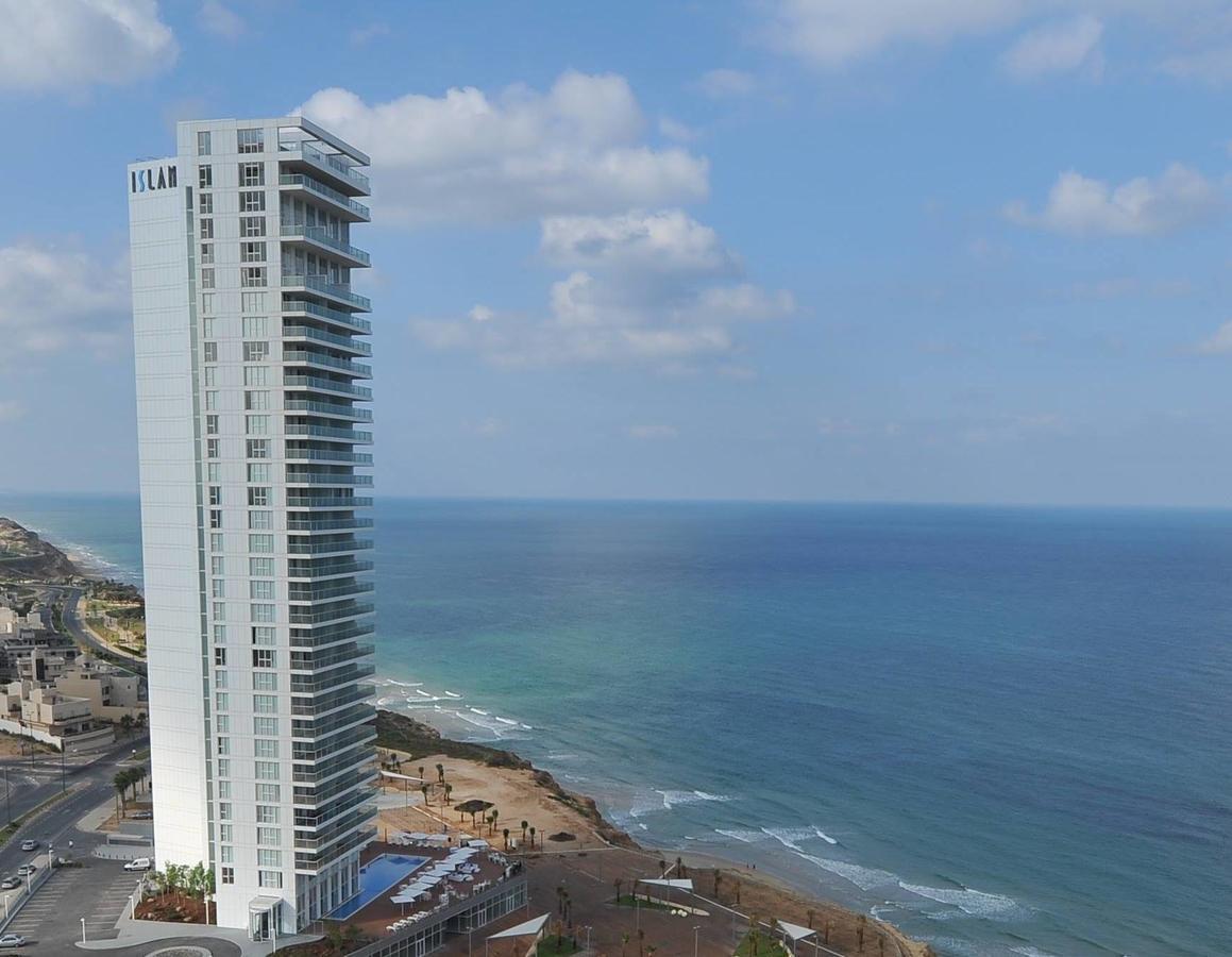 Island Luxurious Suites Hotel And Spa Netanya Exterior photo