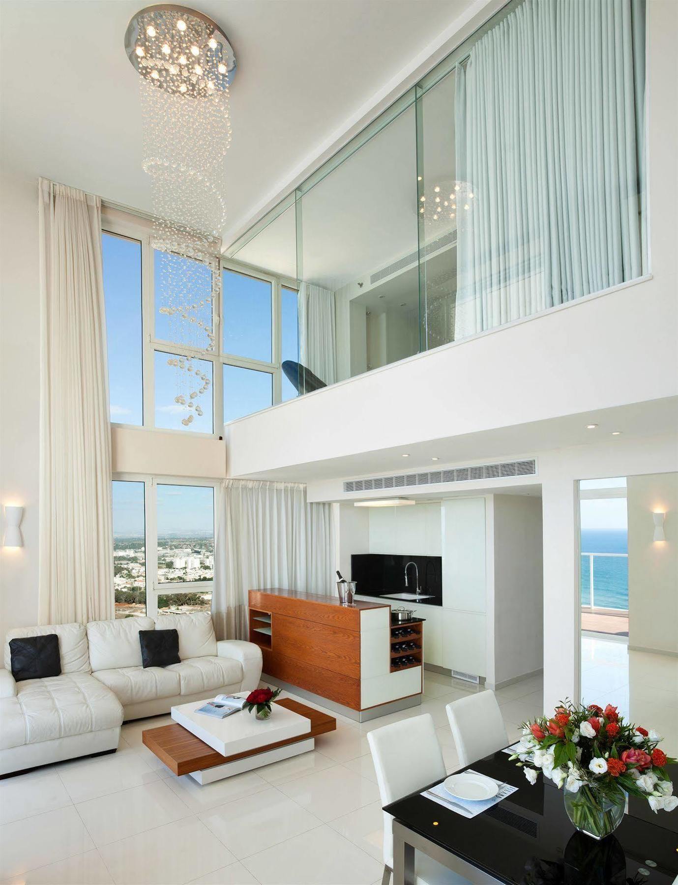 Island Luxurious Suites Hotel And Spa Netanya Exterior photo