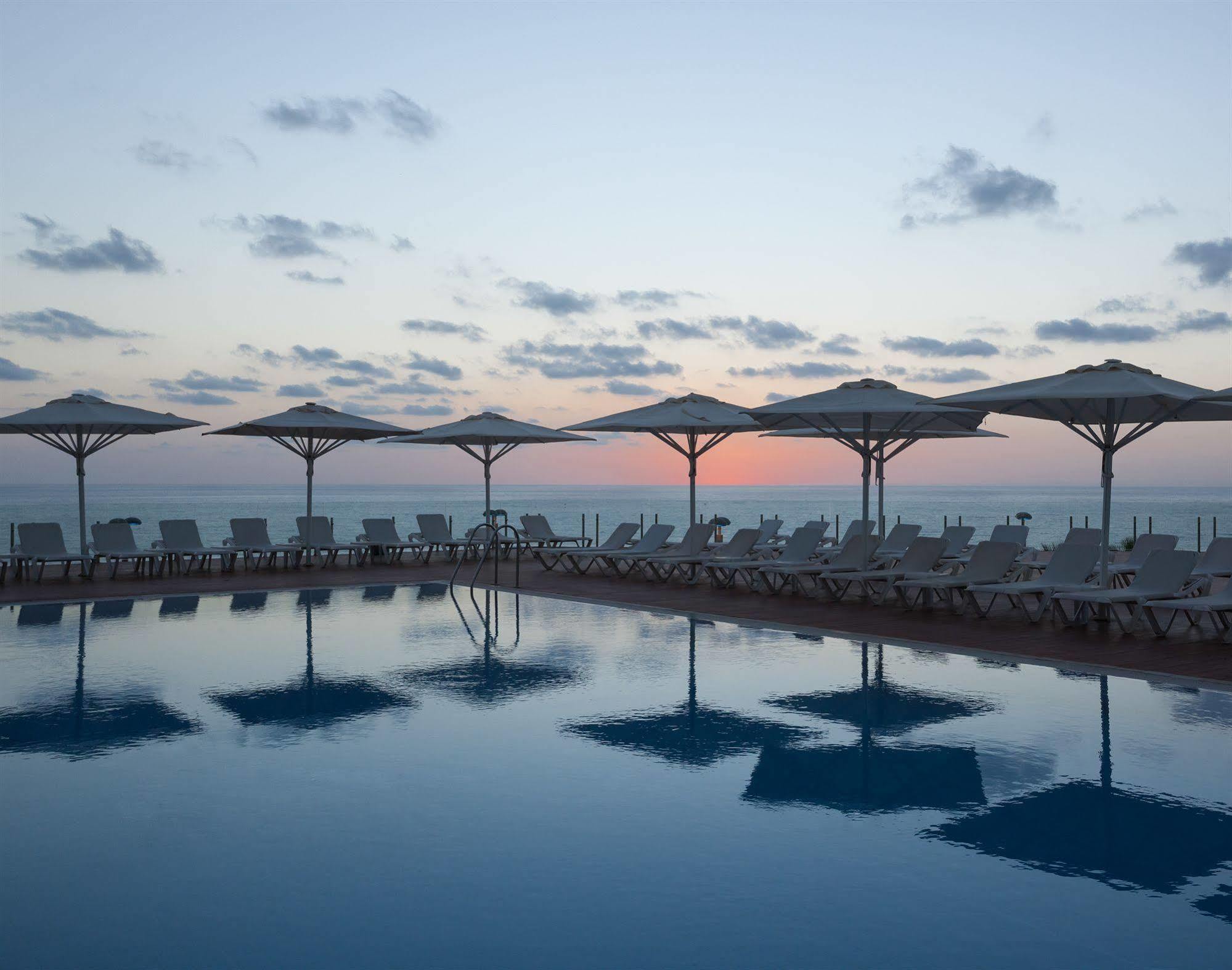 Island Luxurious Suites Hotel And Spa Netanya Exterior photo