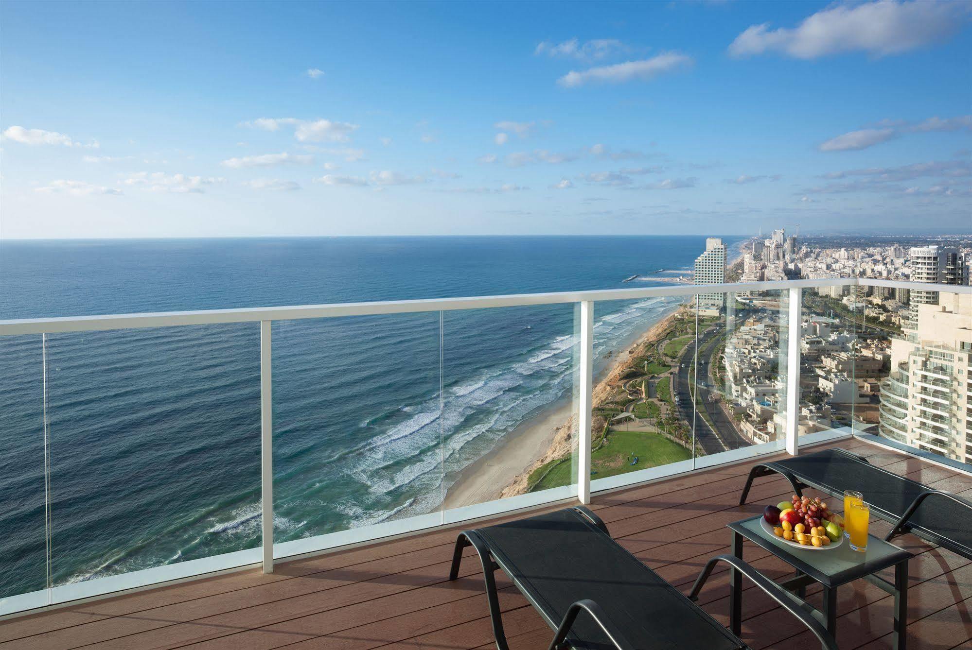 Island Luxurious Suites Hotel And Spa Netanya Exterior photo